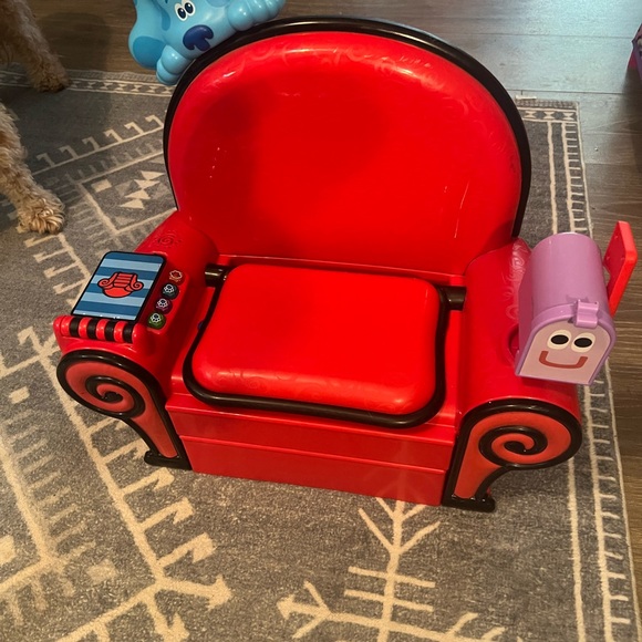 Blues Clues Thinking Chair - Picture 2 of 4